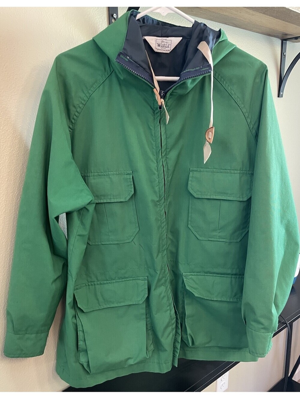Vintage Woolrich Women’s Hooded Jacket Size Large Green